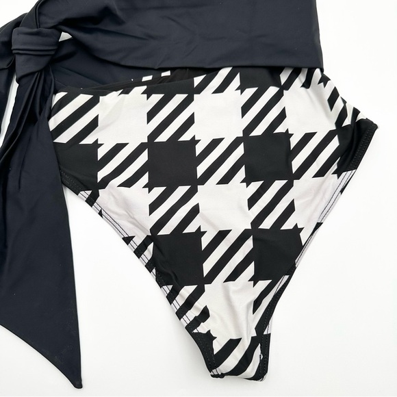 beach riot carlie one piece swimsuit - houndstooth - Picture 11 of 14